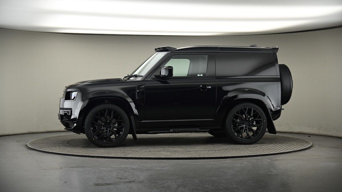 More views of Land Rover Defender 90