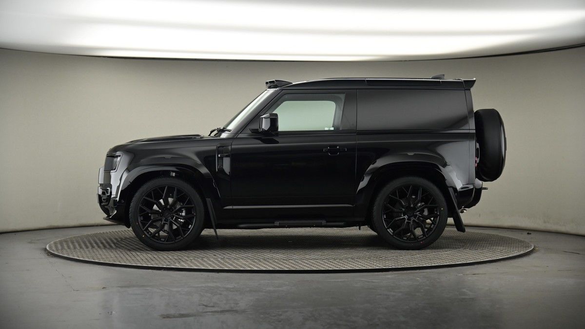 Land Rover Defender 90 Image 38