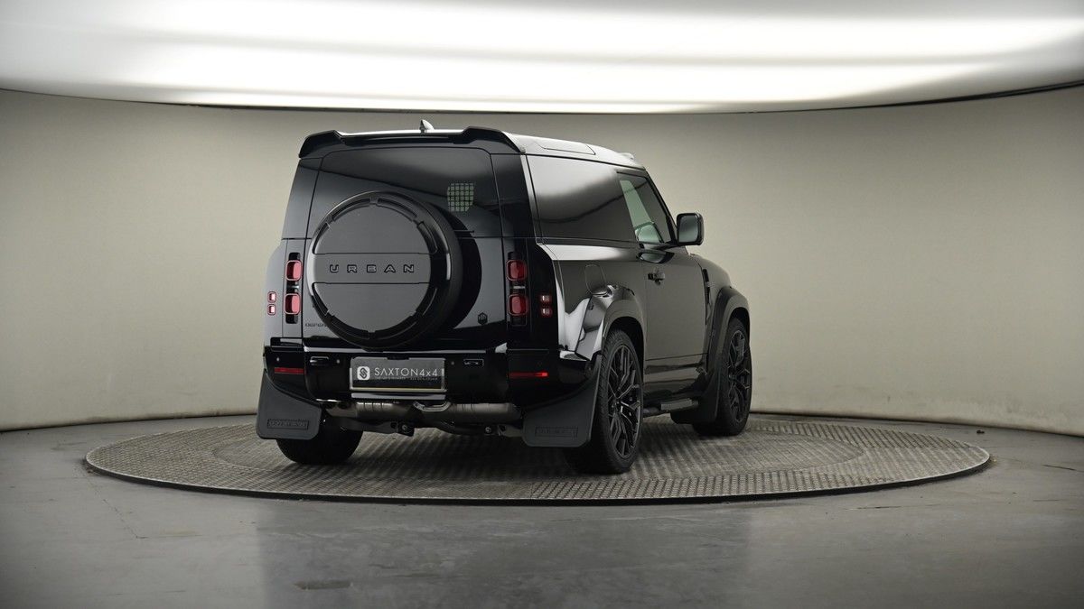 More views of Land Rover Defender 90
