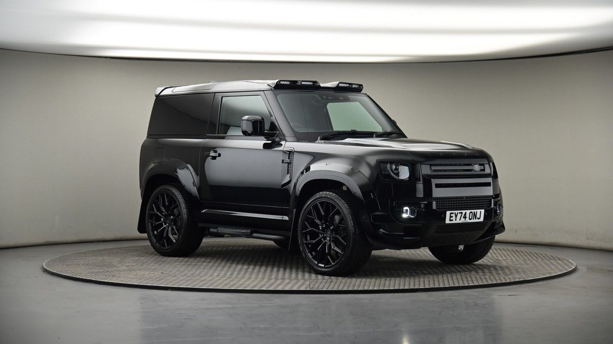 More views of Land Rover Defender 90