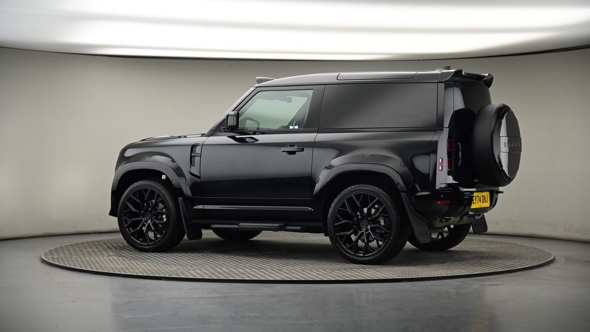 More views of Land Rover Defender 90