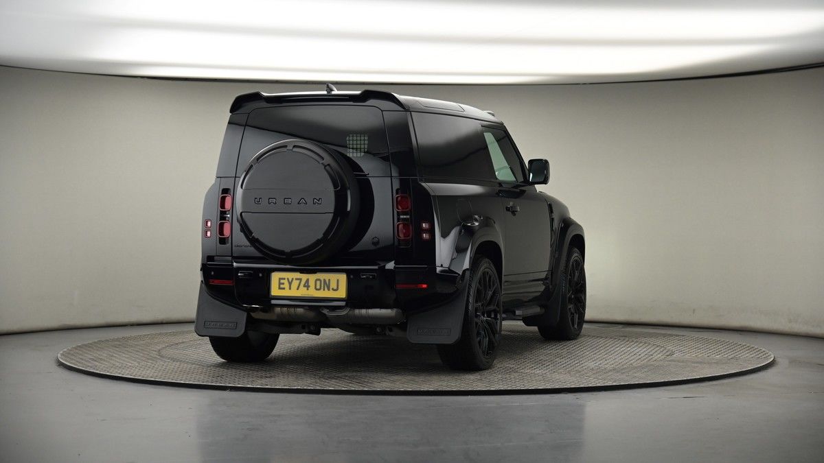 More views of Land Rover Defender 90