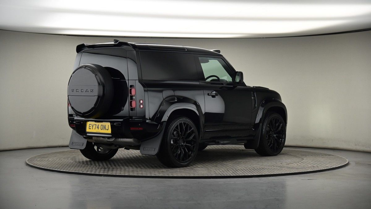 Land Rover Defender 90 Image 8