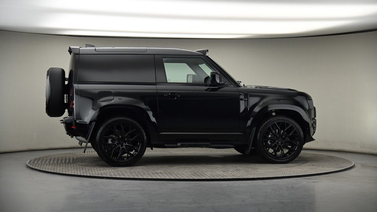 More views of Land Rover Defender 90
