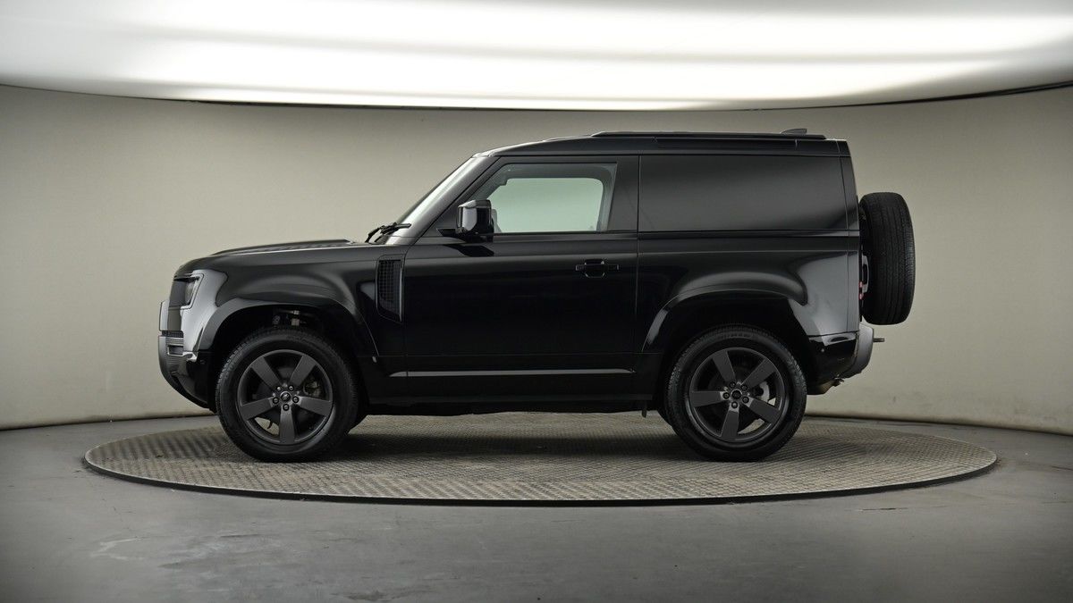 Land Rover Defender 90 Image 16