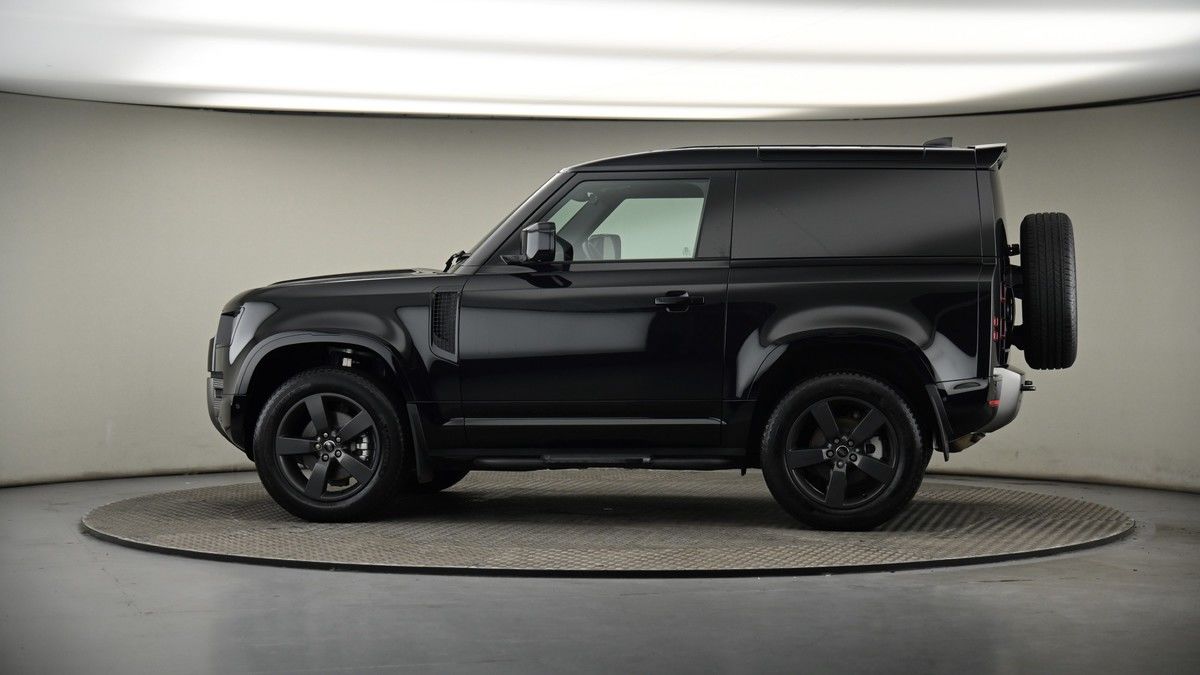 More views of Land Rover Defender 90