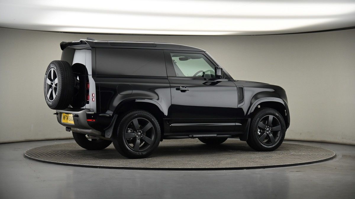 More views of Land Rover Defender 90