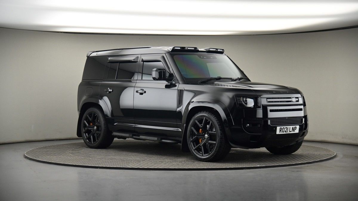 More views of Land Rover Defender 110