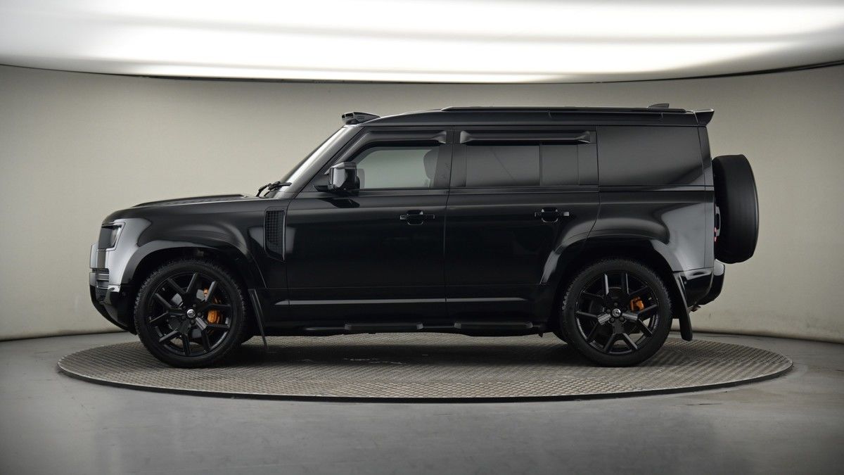 Land Rover Defender 110 Urban Image 18