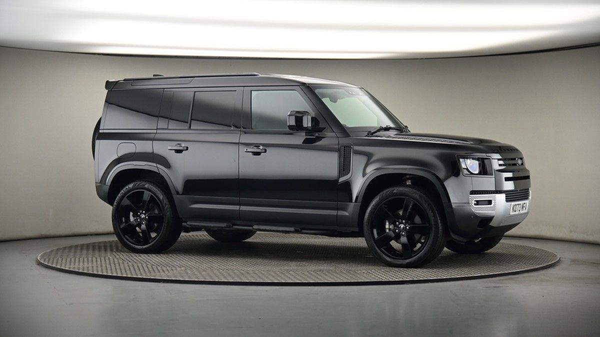 Land Rover Defender 110 Image 3