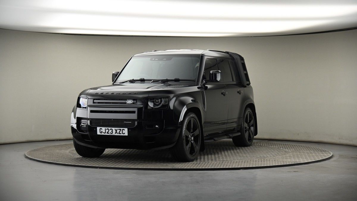 More views of Land Rover Defender 110