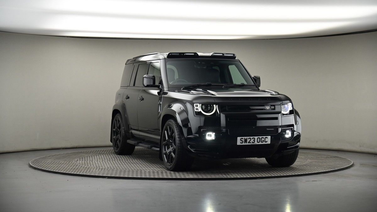 More views of Land Rover Defender 110