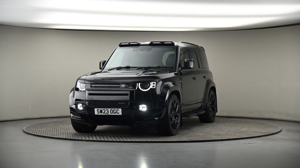 More views of Land Rover Defender 110