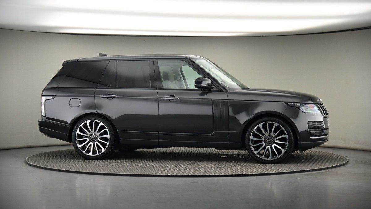 More views of Land Rover Range Rover