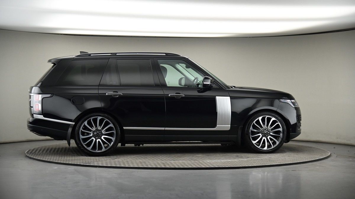 More views of Land Rover Range Rover