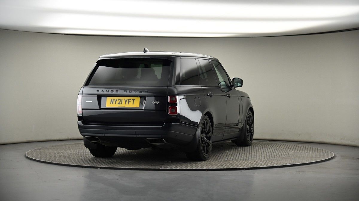 More views of Land Rover Range Rover