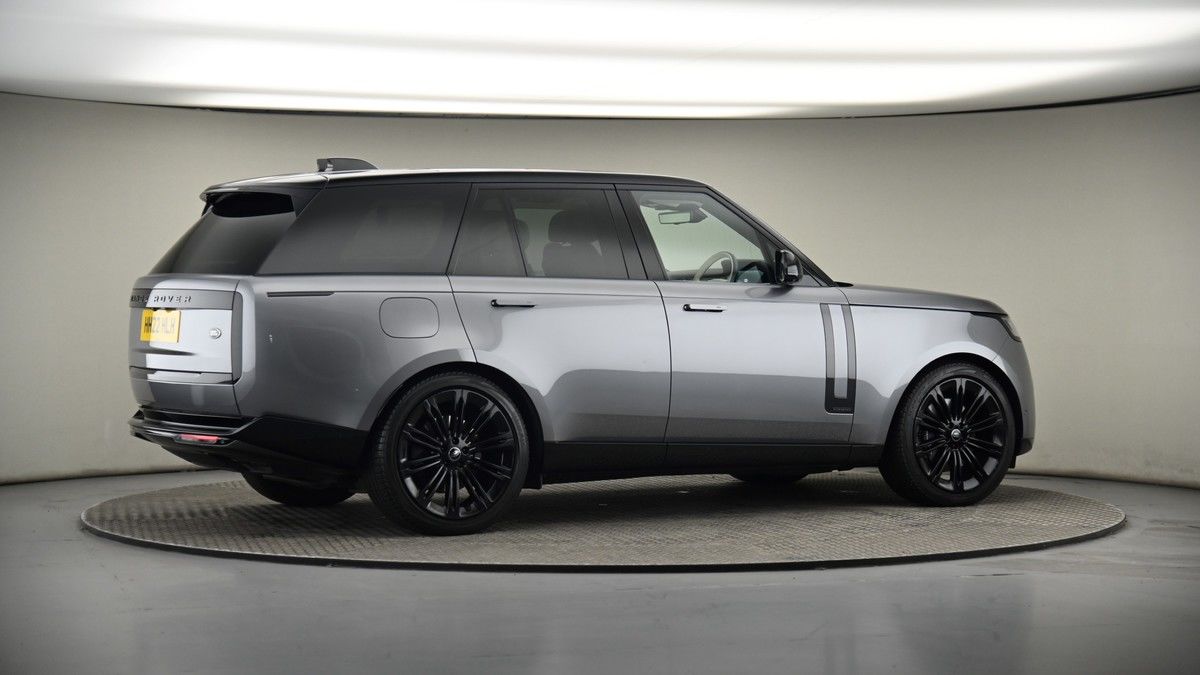 More views of Land Rover Range Rover
