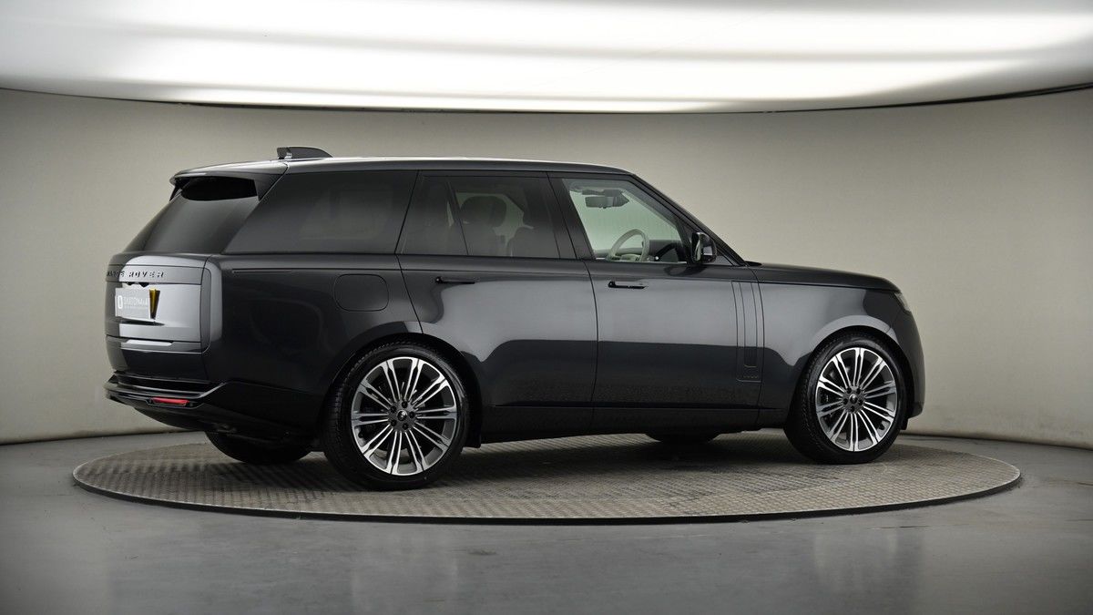 More views of Land Rover Range Rover