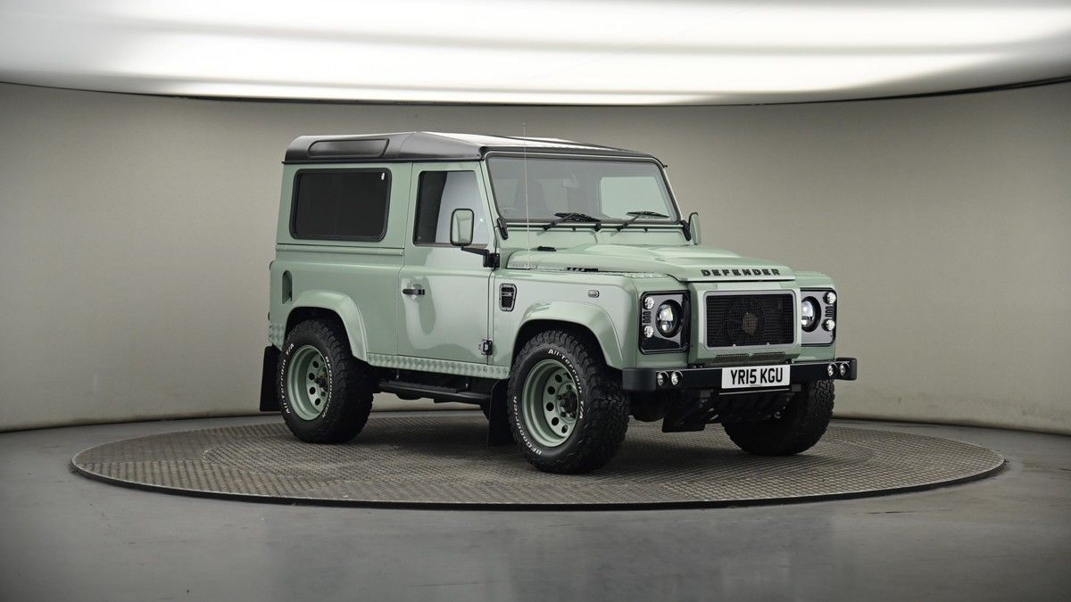 More views of Land Rover Defender 90