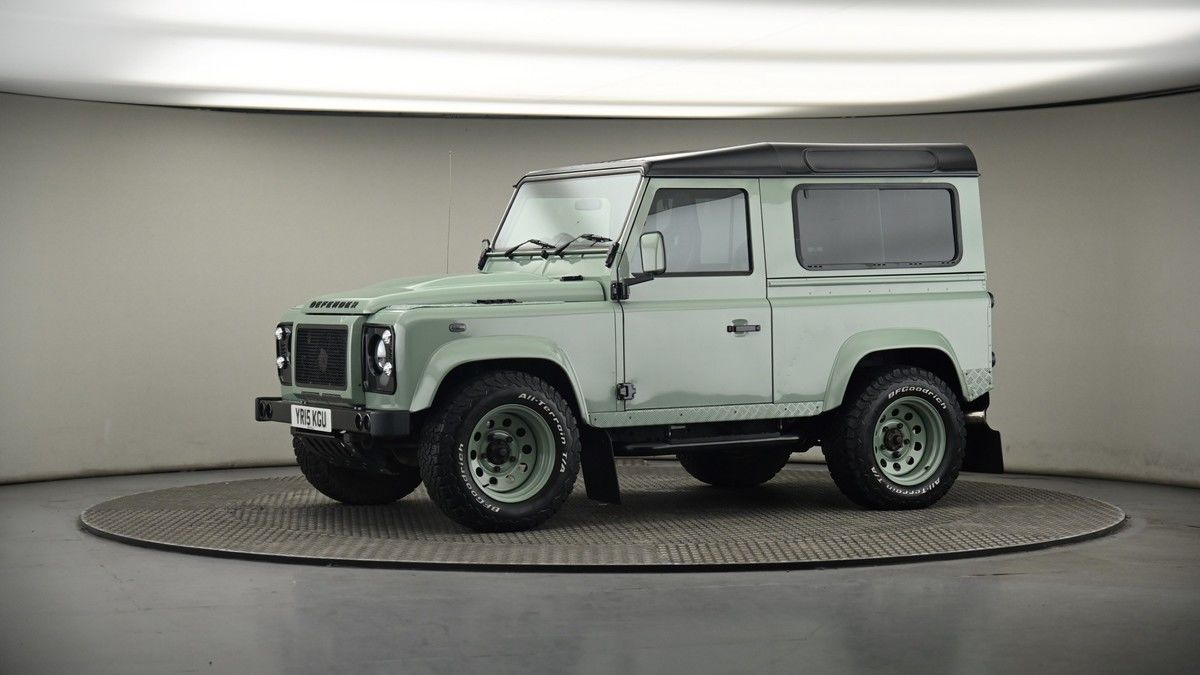 More views of Land Rover Defender 90