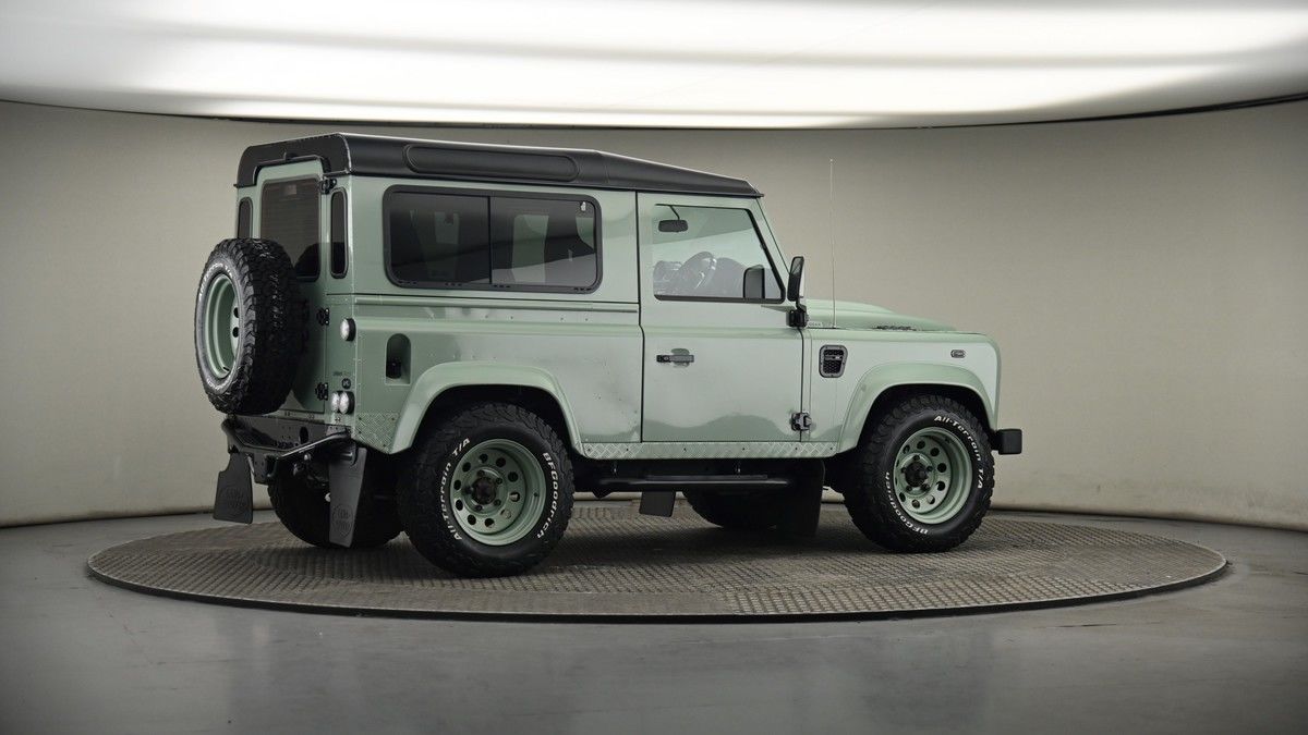 More views of Land Rover Defender 90
