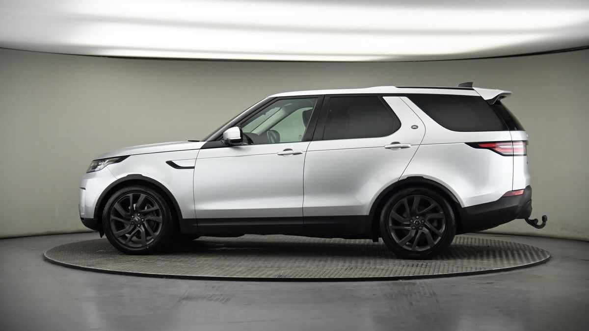 More views of Land Rover Discovery