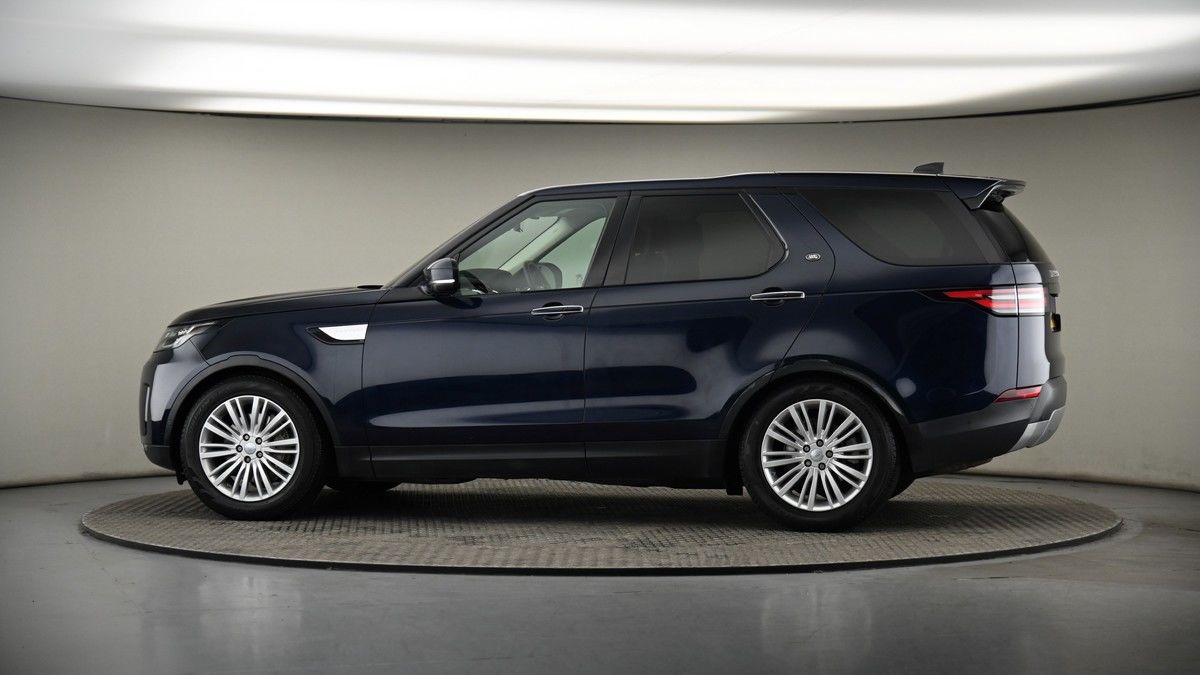 More views of Land Rover Discovery
