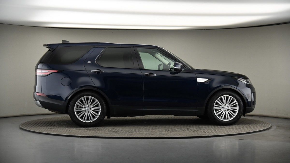 More views of Land Rover Discovery