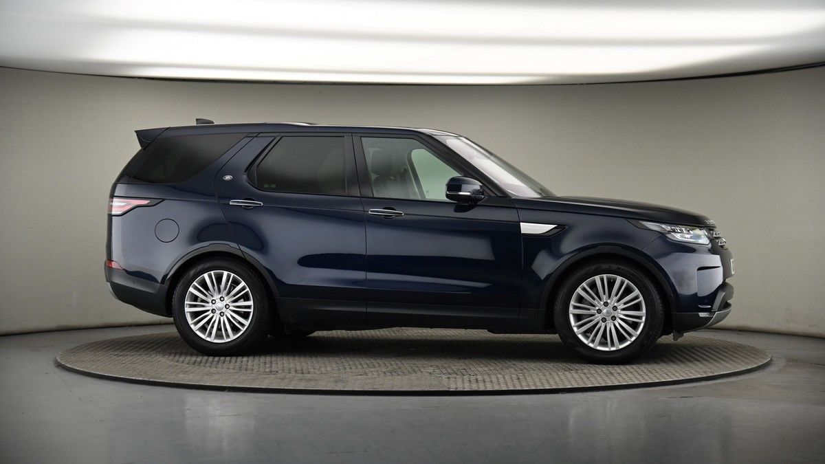 More views of Land Rover Discovery