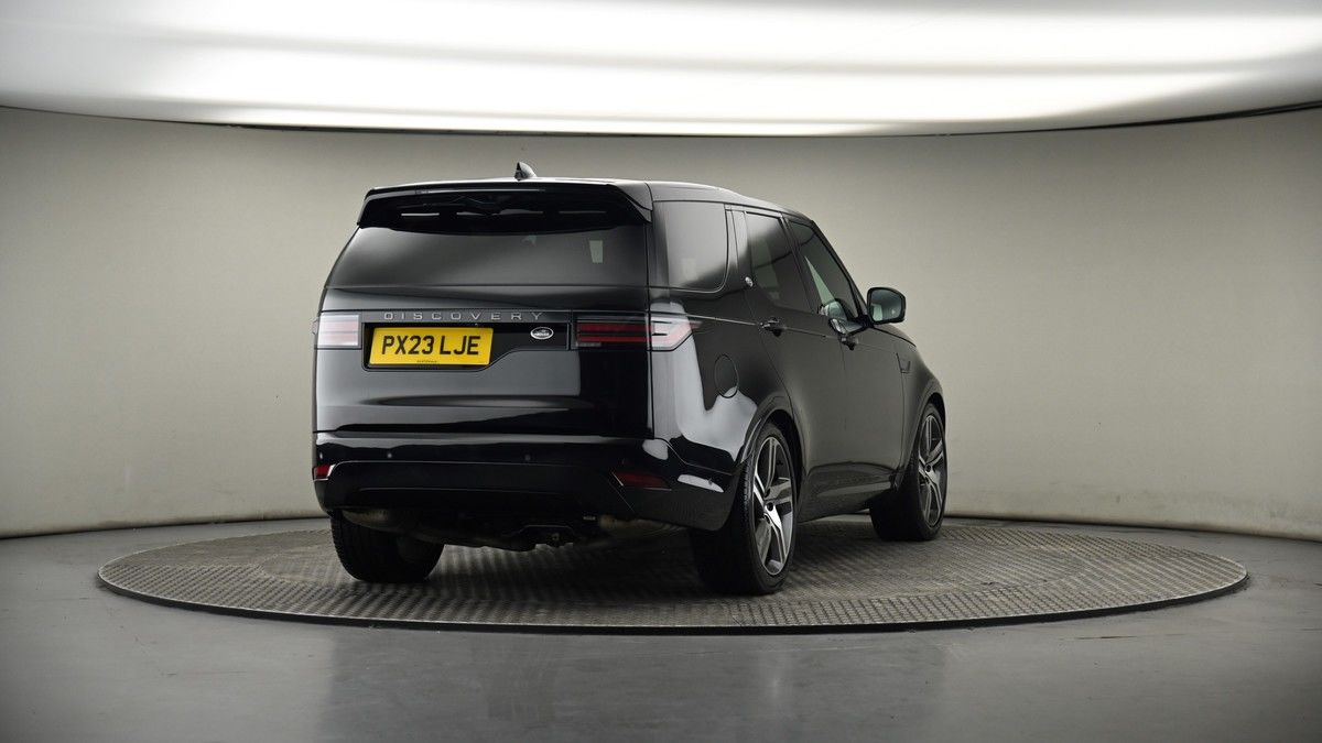 More views of Land Rover Discovery