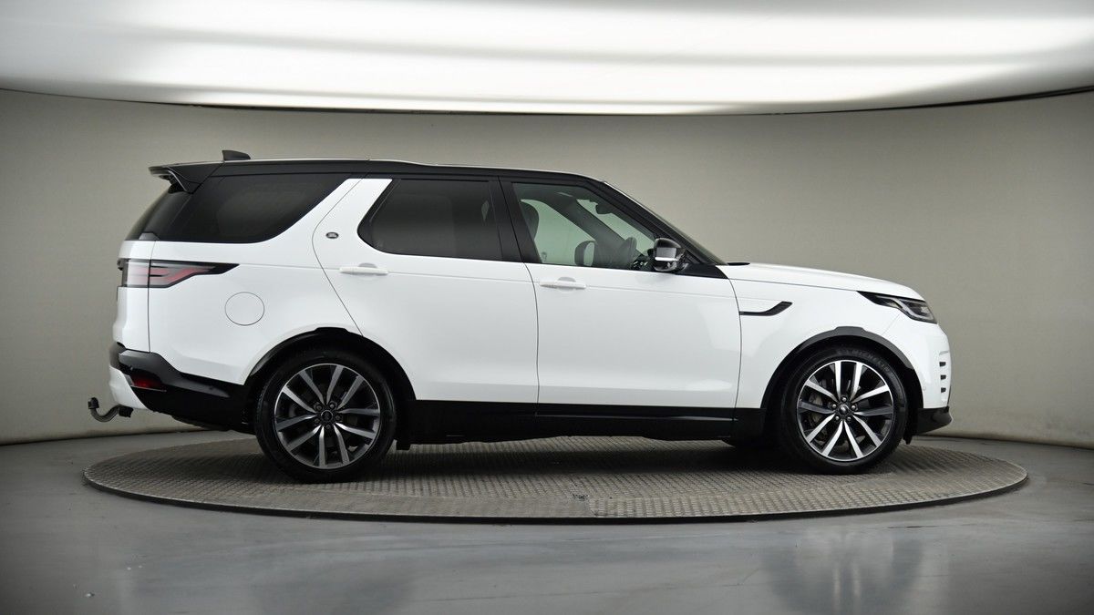 More views of Land Rover Discovery