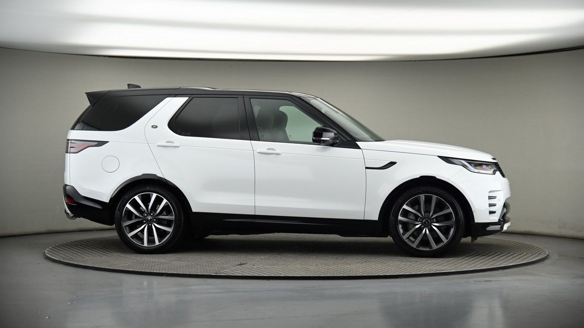 More views of Land Rover Discovery