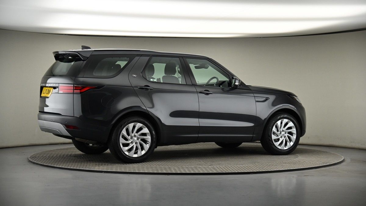 More views of Land Rover Discovery