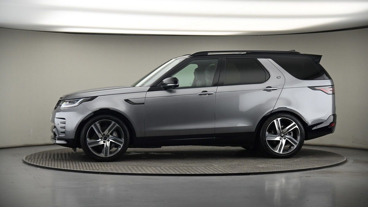More views of Land Rover Discovery