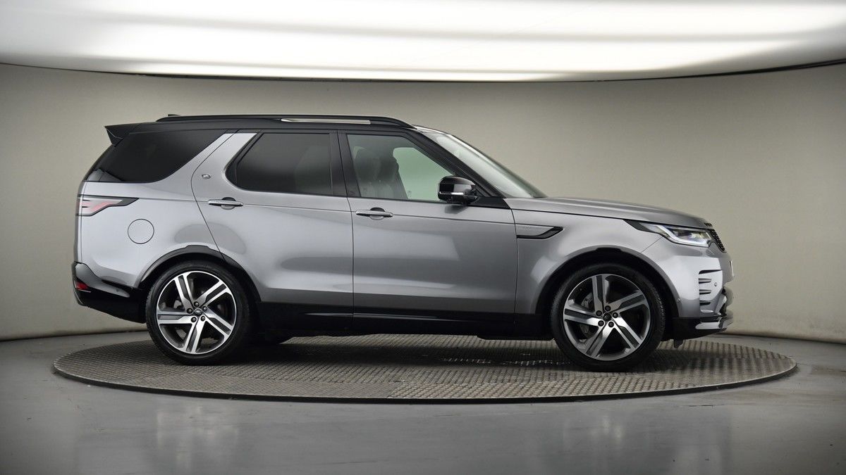 More views of Land Rover Discovery