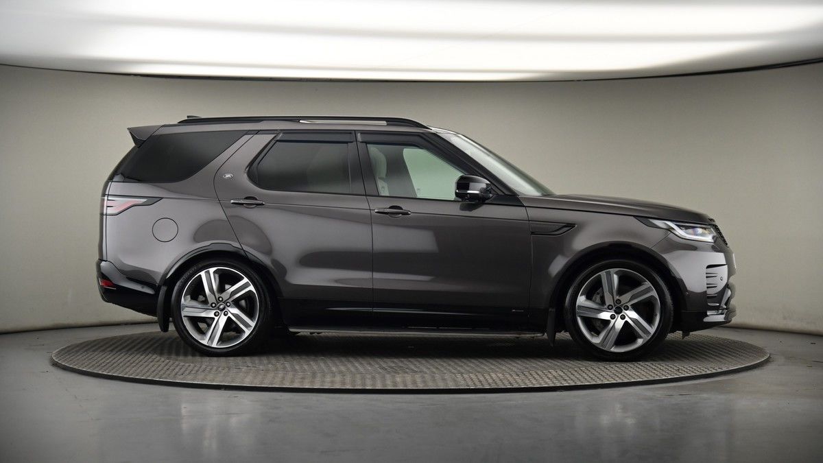 More views of Land Rover Discovery