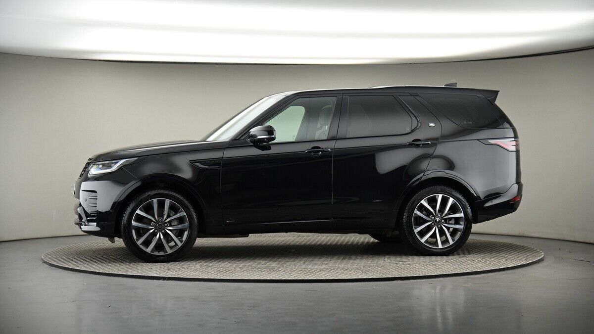 More views of Land Rover Discovery