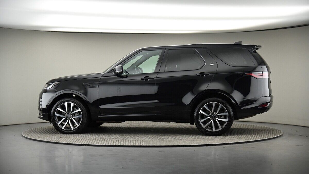 More views of Land Rover Discovery