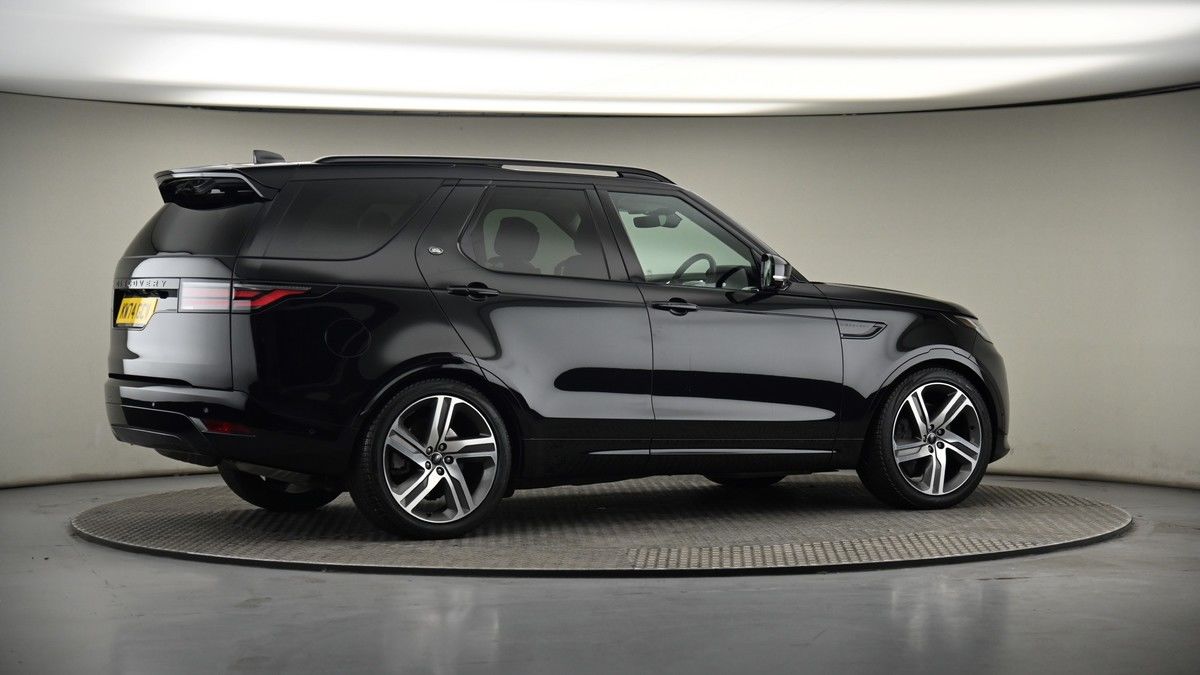 More views of Land Rover Discovery