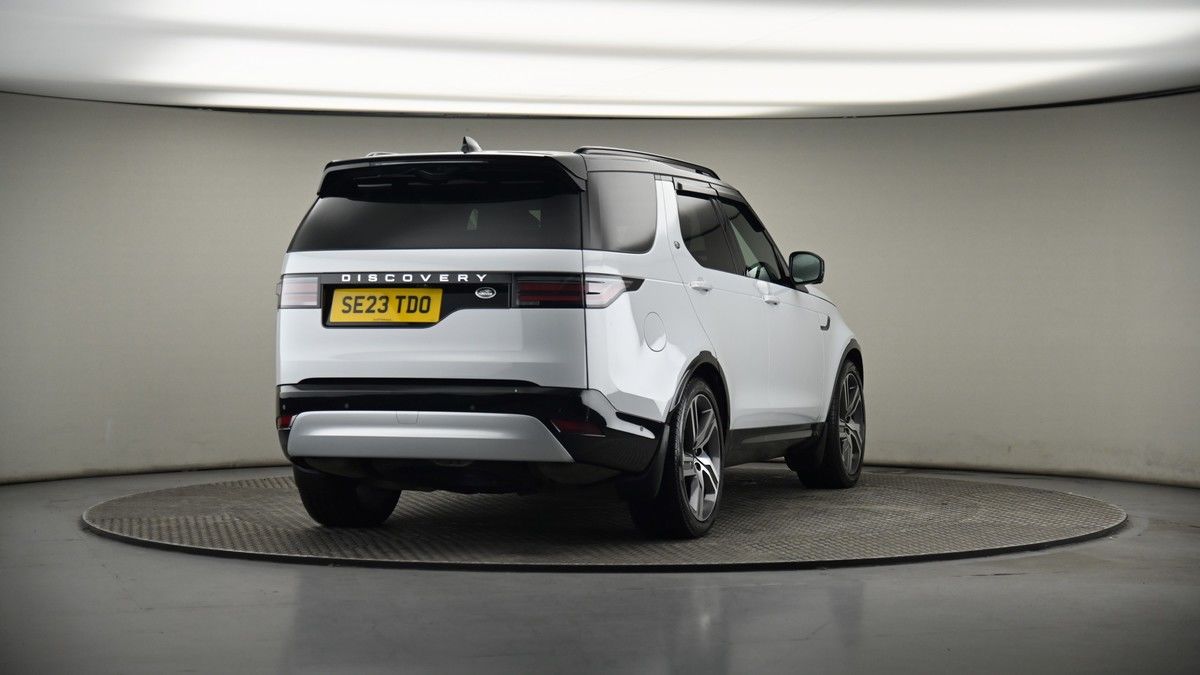 More views of Land Rover Discovery