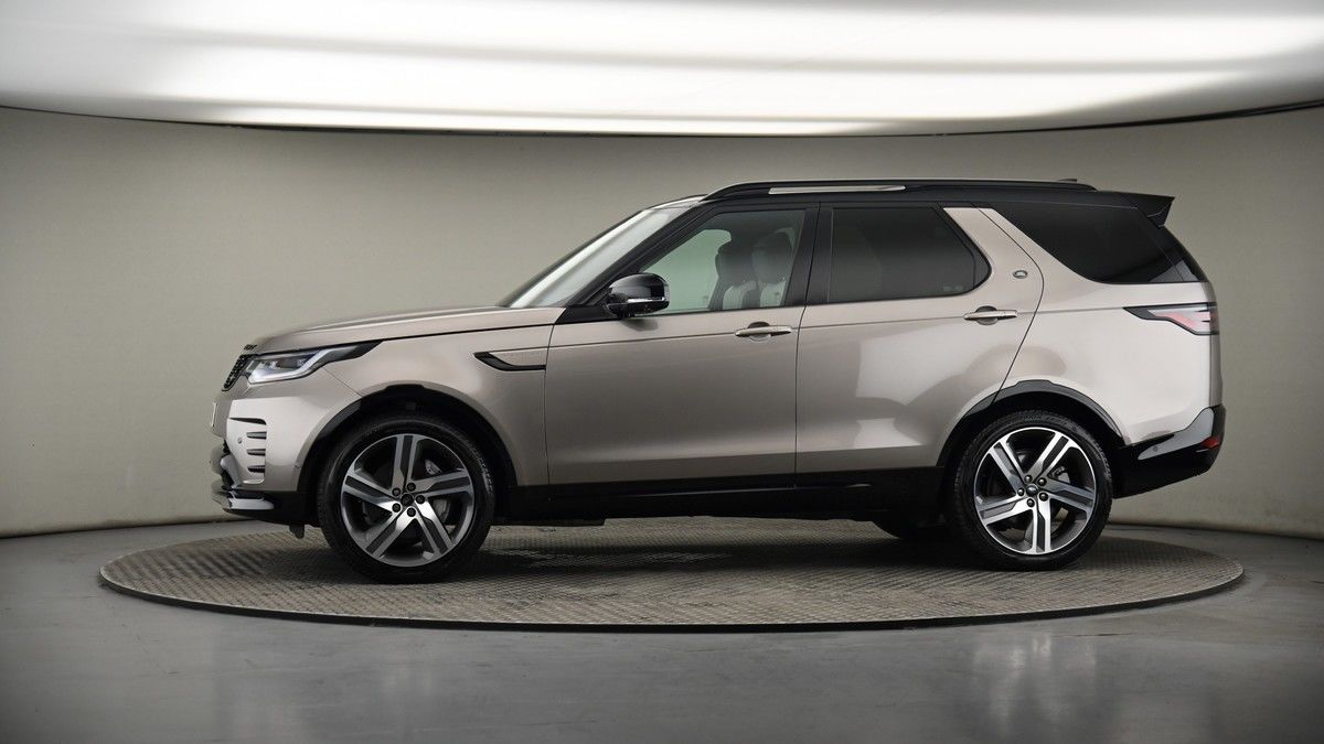 More views of Land Rover Discovery