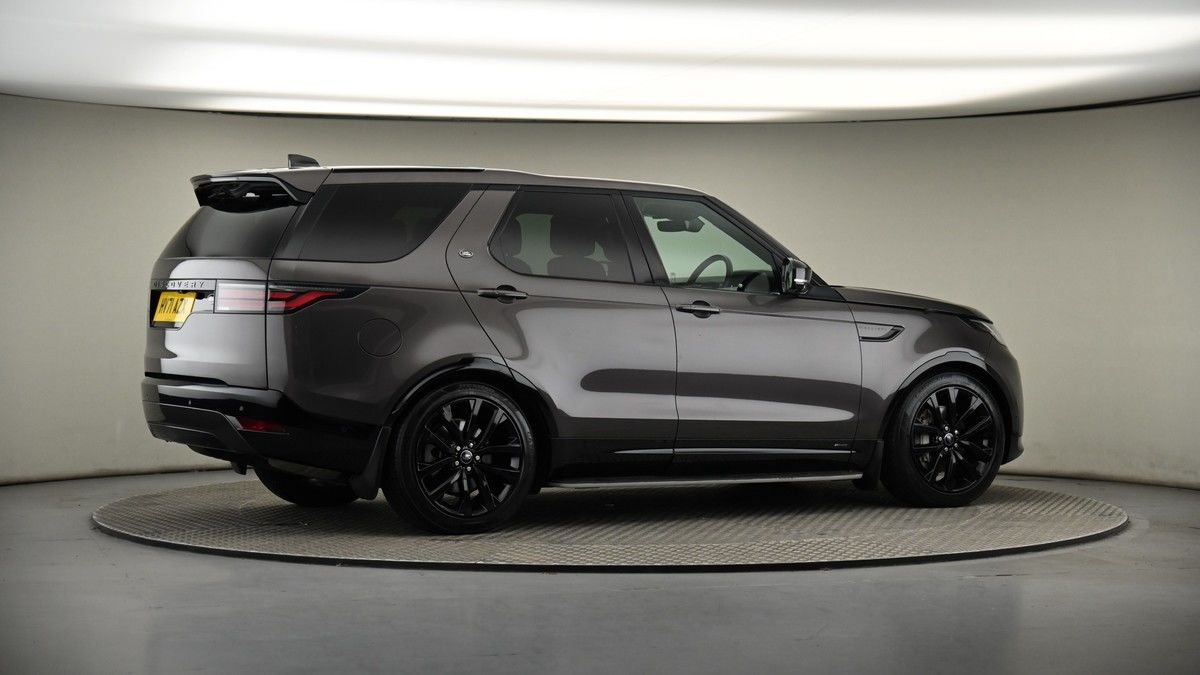 More views of Land Rover Discovery