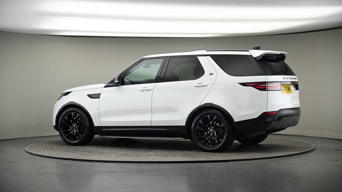 More views of Land Rover Discovery