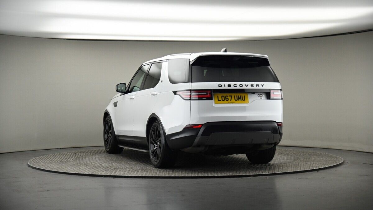 More views of Land Rover Discovery