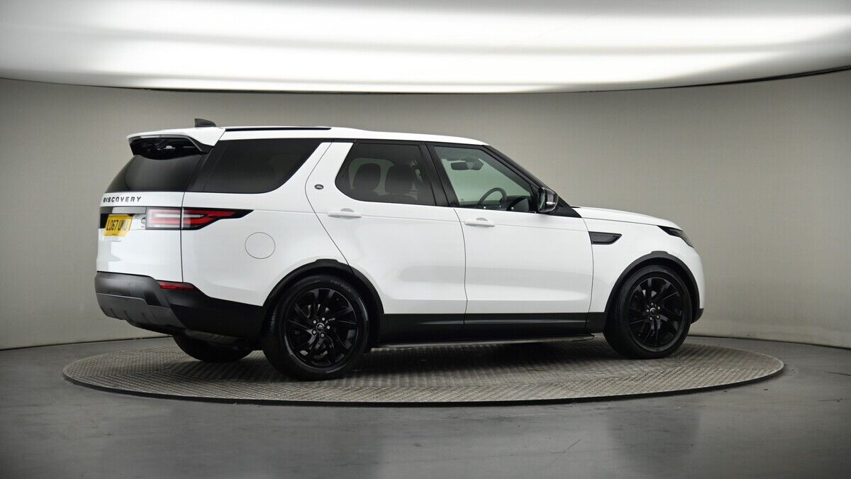 More views of Land Rover Discovery