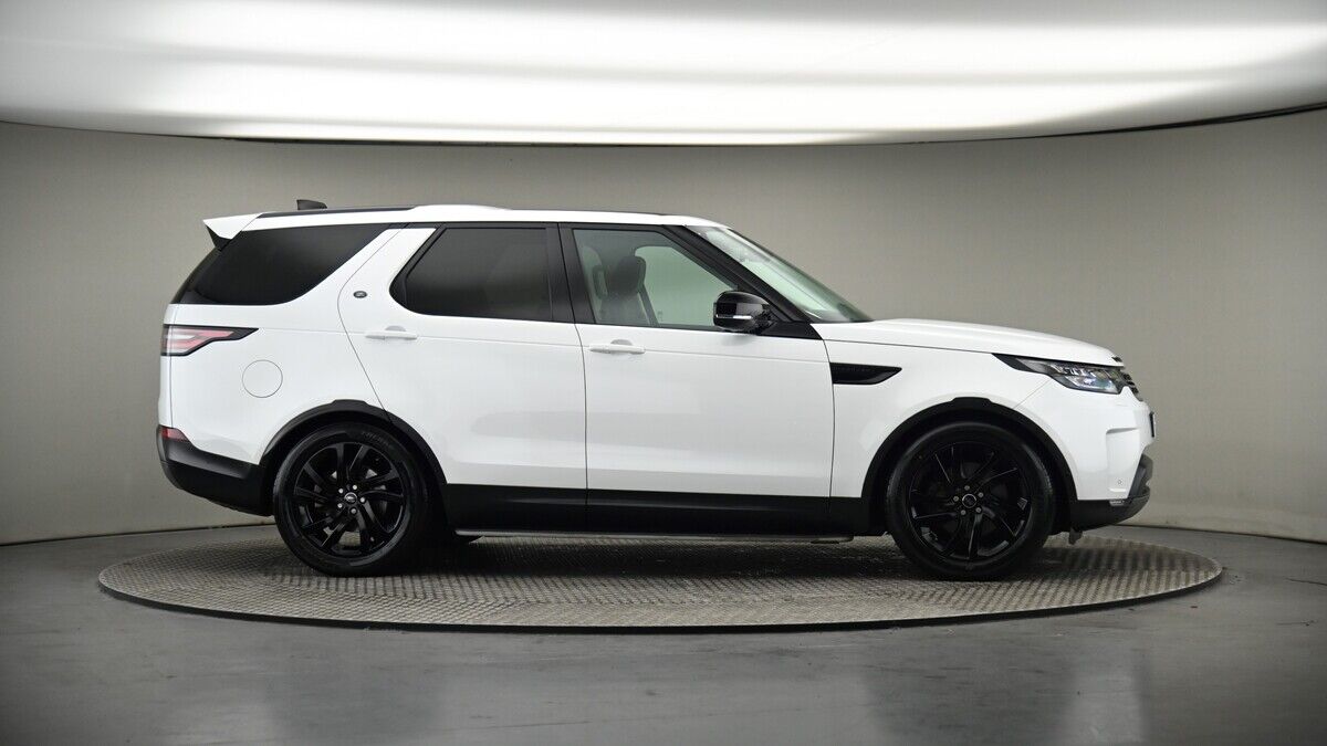 More views of Land Rover Discovery