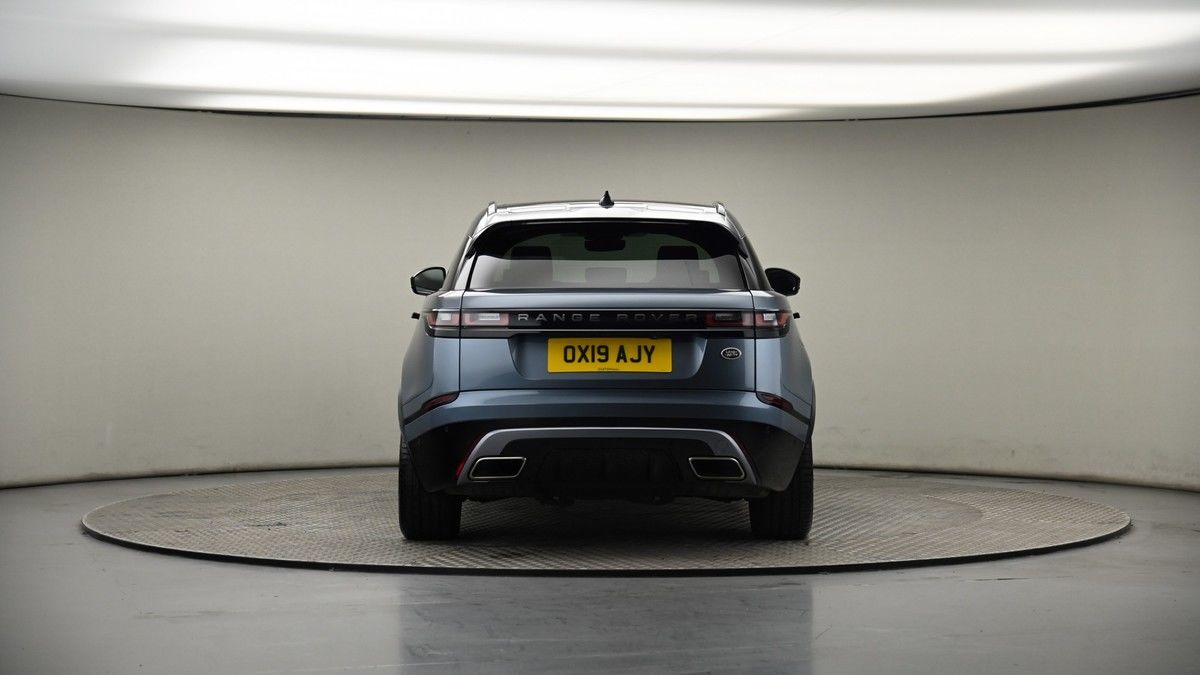 Land Rover Range Rover Velar Image 17