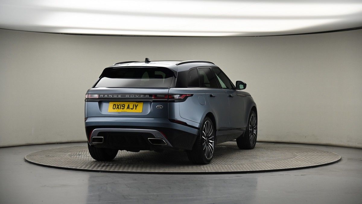 More views of Land Rover Range Rover Velar