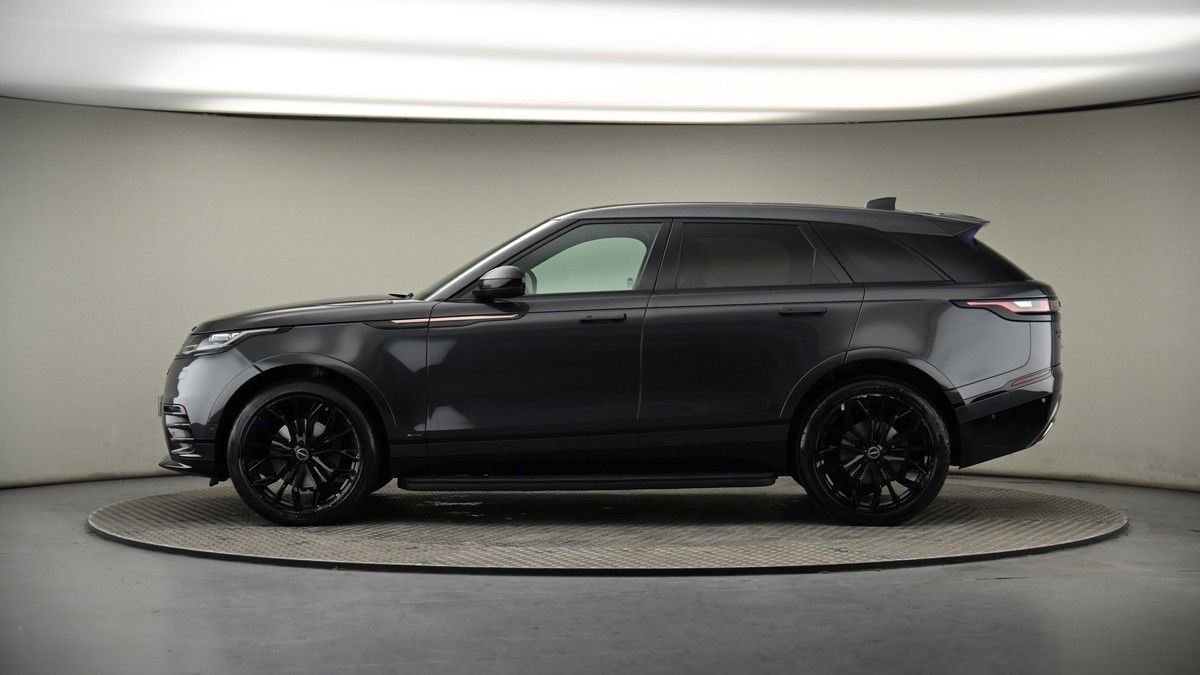 Land Rover Range Rover Velar Image 19
