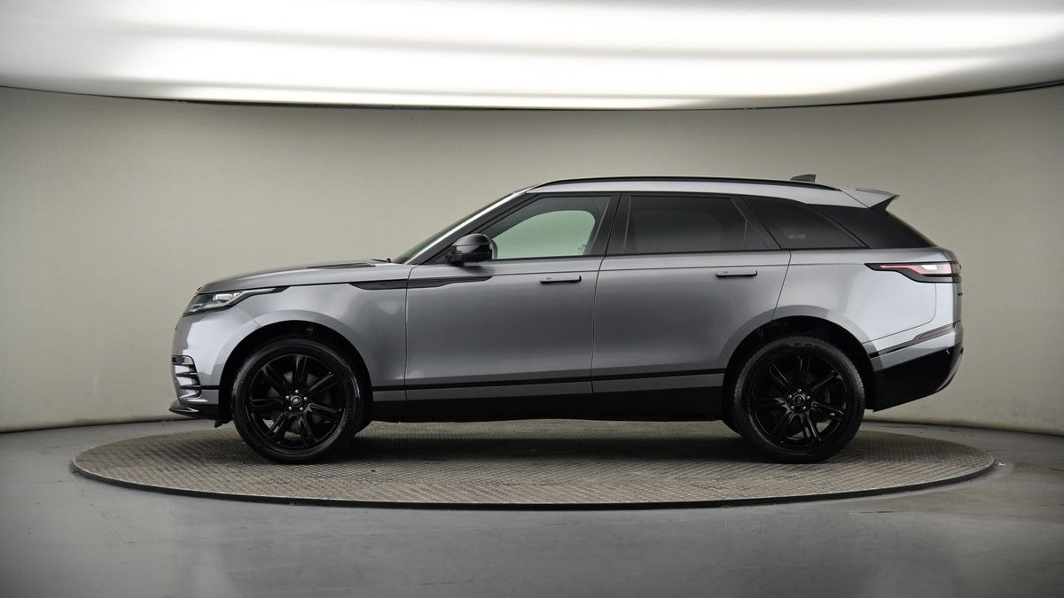 Land Rover Range Rover Velar Image 18